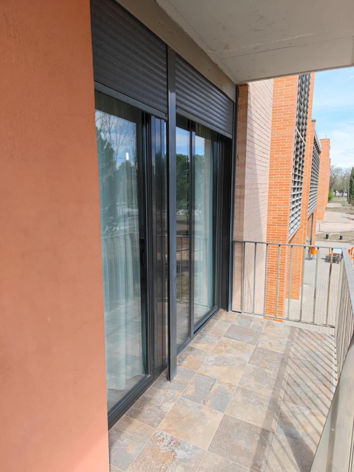 Residencia Universitaria Resa Giner De Los Rios Alcalá de Henares Extérieur photo