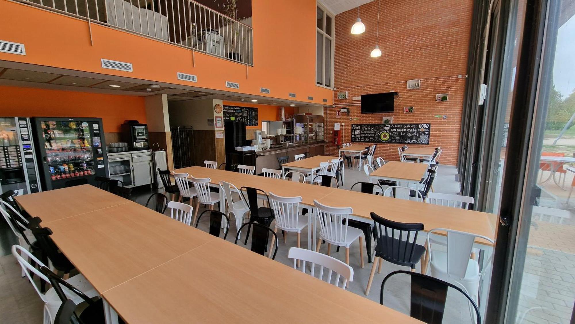 Residencia Universitaria Resa Giner De Los Rios Alcalá de Henares Extérieur photo