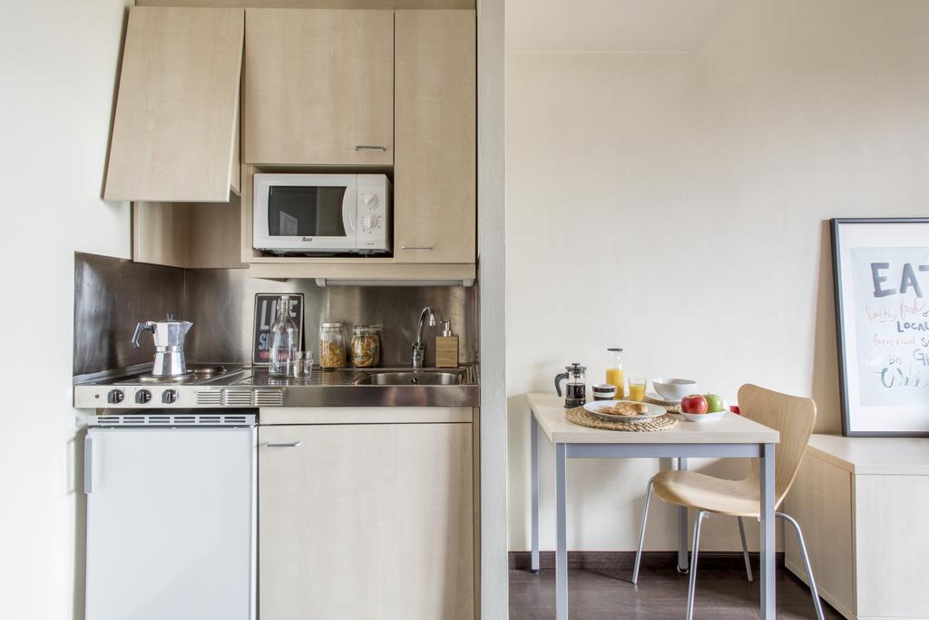Residencia Universitaria Resa Giner De Los Rios Alcalá de Henares Extérieur photo